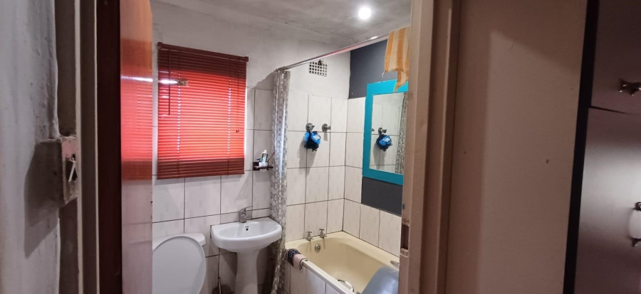 4 Bedroom Property for Sale in Heideveld Western Cape